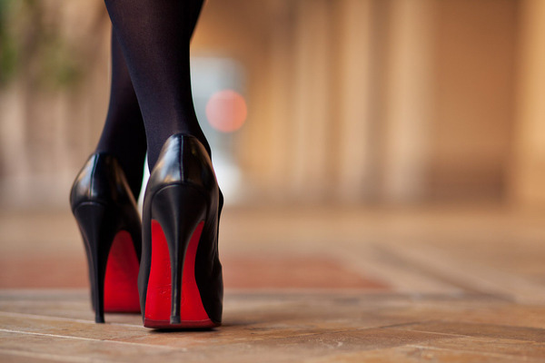 10 Totally Strange Facts about Shoes