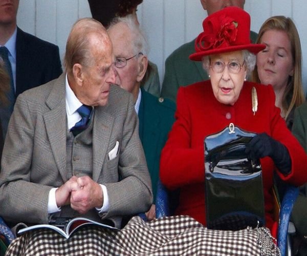 What Fashion Rules The Royal Family Has To Follow