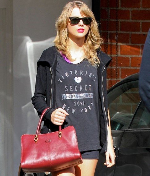 Taylor Swift Street Style Guide 