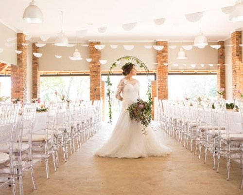 Wedding Venue Guide to wedding dresses for the bride’s mother on a budget!